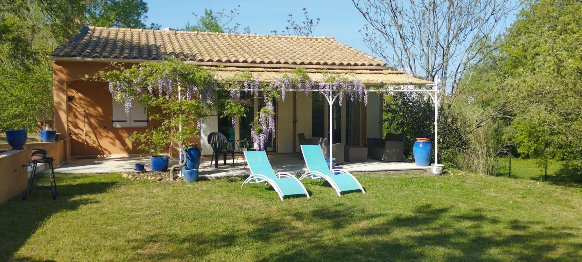 Entre Nimes Et Arles Villa Bellegarde  Room photo